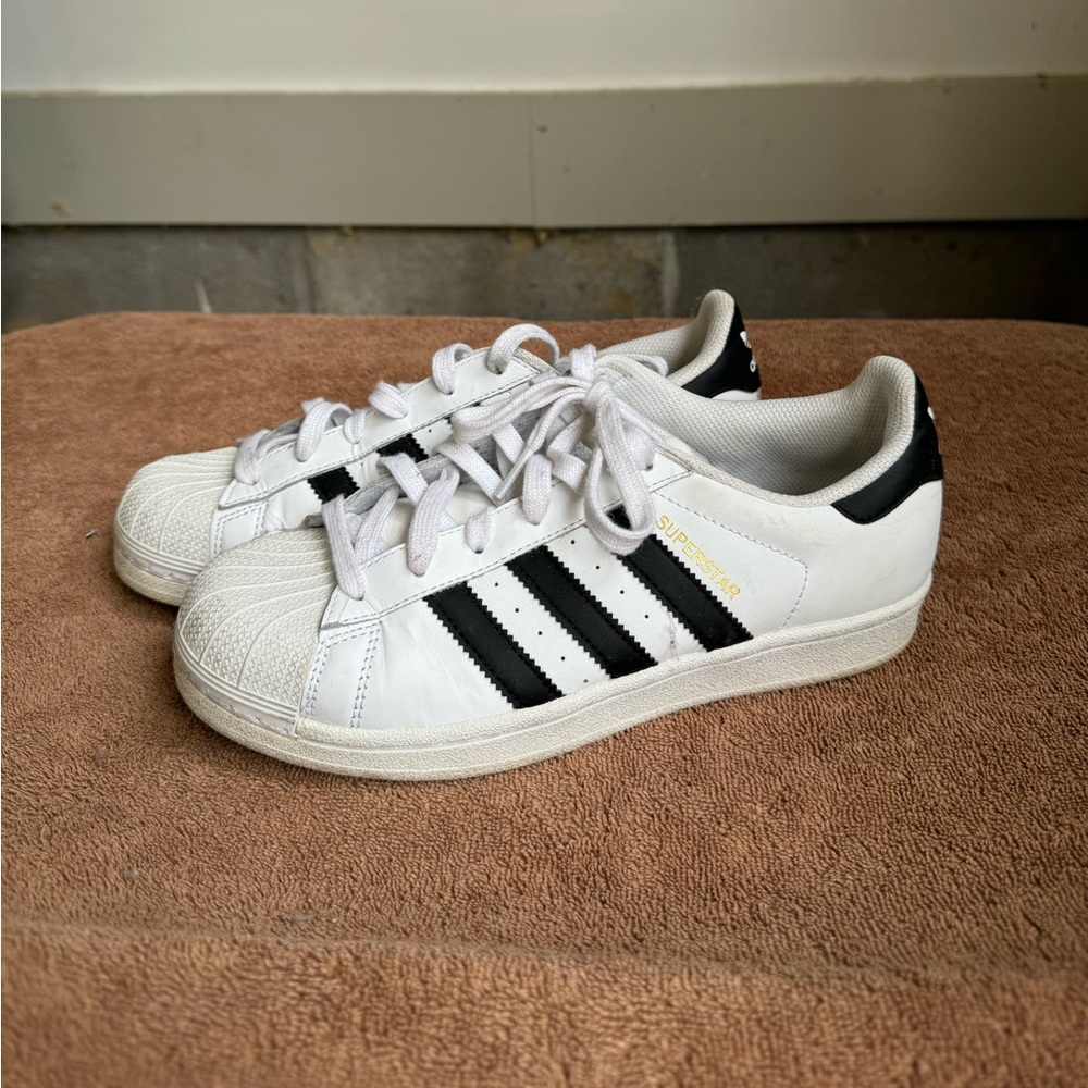 Adidas Superstar Sneakers